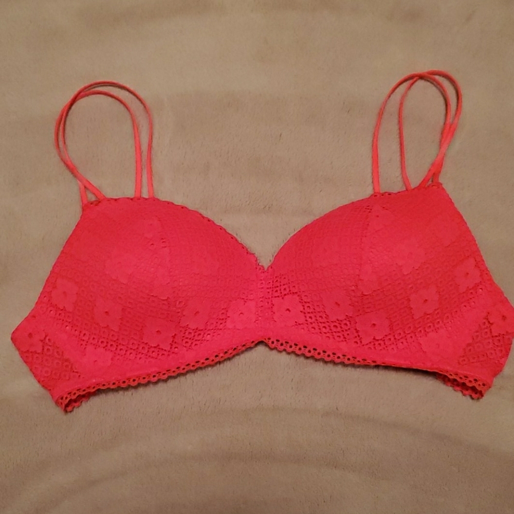 NWOT Aerie Real Happy Wireless Push-up Bra 36D